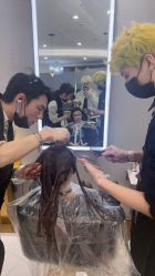 点击看大图 -八佰伴8008星级形象店