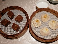 蟹粉汤包-松鹤面馆·古法焖肉面(观前店)