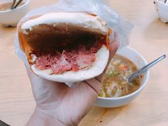 腊牛肉夹馍-杨天玉腊牛羊肉店