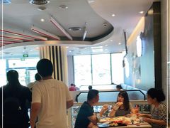 大堂-必胜客(绿地新都会店)