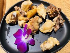 -一朵菌·野生菌探索家火锅(南亚店)
