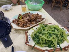 -标记美食新鲜猪杂(兴南大道店)
