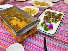 -香巴拉云南餐厅(华莱坞店)