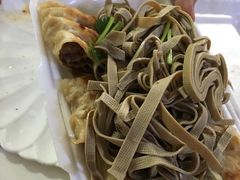 -溢心园香河肉饼总店