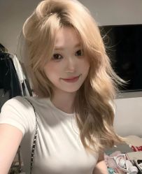 -丝语萱形象