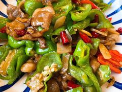 尖椒炒羊肉片-那达慕蒙古风味酒楼