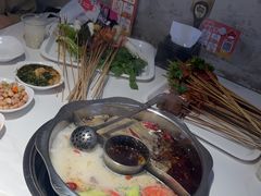-佰人王串串香火锅(洋珠巷店)