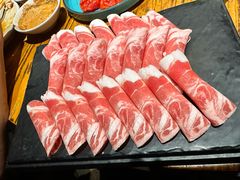 -老牌坊云南鱼豆花火锅(爱建店)