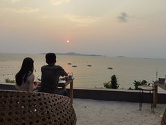 -网红落日悬崖餐厅 The Sky Gallery
