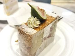 无花果·焙茶拿破仑酥-KNOTKNOT珞珞·日式甜品(K11店)