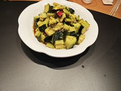-肥肥虾庄·金牌油焖大虾(汉口城市广场店)