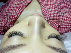 睫毛嫁接-光SPA科技美肤