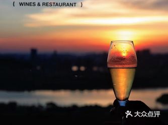 「接上一篇」夕阳落入了杯中