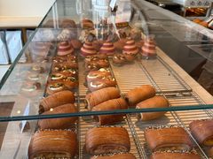 -VERIE BAKEHOUSE