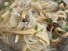 -福屿鲜捞小吃·捞化(福屿总店)