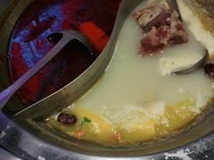 -渝悦花田·大骨火锅(尚贤居店)