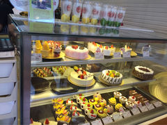 -米熊蛋糕店(天虹商场西丽店)