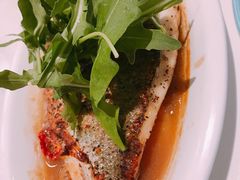 焗烤鲈鱼配洋葱土豆-港丽餐厅(高德置地店)