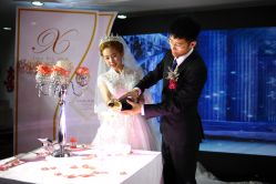 -艾米婚纱&婚礼策划