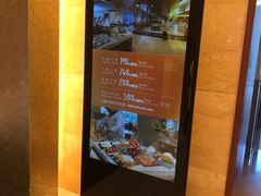 -东西风牛排馆周末烧烤自助(首都机场希尔顿店)
