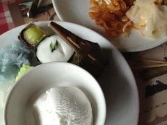 泰式炒粉-彩虹云霄酒店75层国际自助餐