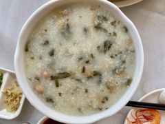 柴魚花生菜干粥-海天花园酒家