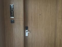 -上海滴水湖皇冠假日酒店