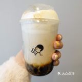 经过一桌人的比对反正就是喜茶完胜了一芳奶茶