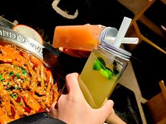-胖哥俩肉蟹煲(长沙高铁吾悦广场店)