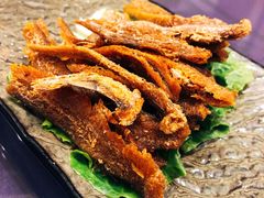 椒盐凤尾鱼-东方豪生·老方一帖中餐厅
