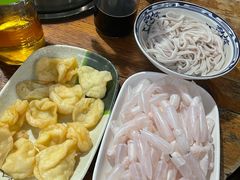 -章记正宗南岗鱼蛋火锅