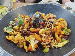 -靓蛙馆