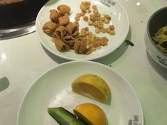 -洪氏嗨捞·广东猪肚鸡·椰子鸡火锅(西咸万象城店)