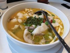 酸汤煮雪花鱼-黑明餐厅(白鹭洲店)