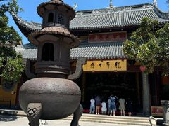 -龙华寺