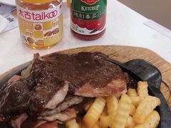 -香港新发烧腊茶餐厅(万象店)