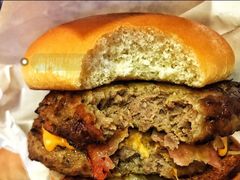 星级厚作和牛堡餐-肯德基(银都广场店)