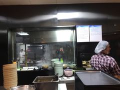 -亮亮面馆(经六路店)