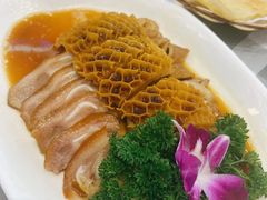 -快乐海鲜酒楼(滇池路店)