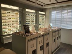 -目艮眼镜SHOWROOM(品牌集合店)