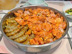 -黄记煌三汁焖锅(新佳丽江汉路店)