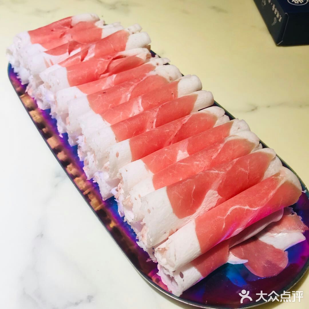 为地道老北京涮肉而来，又爱上美味羊肉串