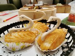 榴莲天鹅酥-稻香酒家·33年老字号·港式粤菜(富邦中心店)