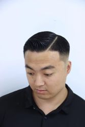 -东方先生国潮男士理发馆