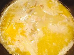 -鲜入围煮花胶鸡海鲜火锅