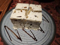 -LENBACH ROOF兰巴赫旗舰店(摩方店)