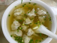 -张阿三馄饨店