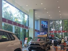 -上海和裕一汽丰田4S店(七宝店)