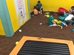 -孩子王童乐园(吾悦广场店)