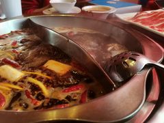 鸳鸯老火锅-山城辣妹子(定福庄店)